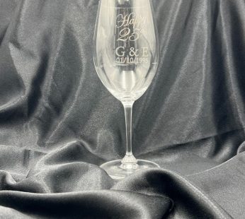 Riedel Wine Glass with Graved Phrase